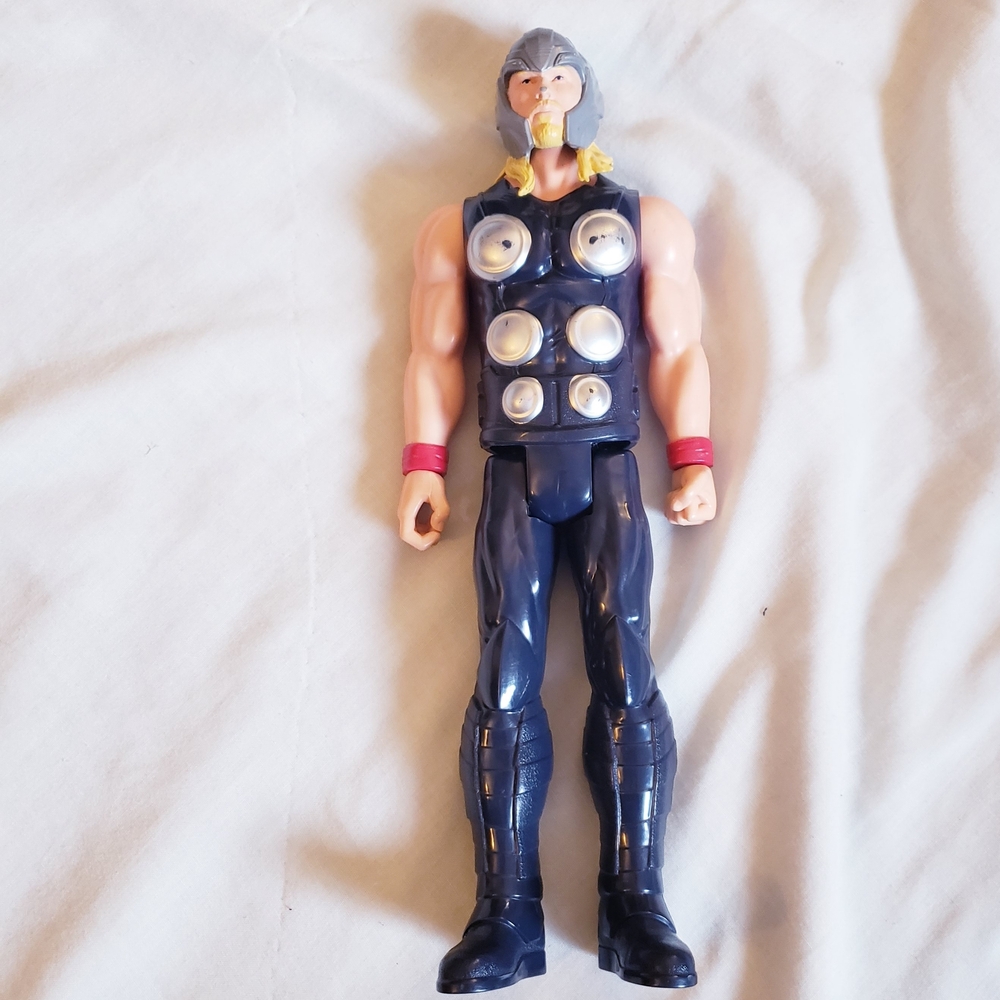 Hasbro Marvel Thor Action Figure